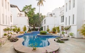 Snowdrop- Exquisite 3Bhk Villa With Pool- Candolim By Staymonkey